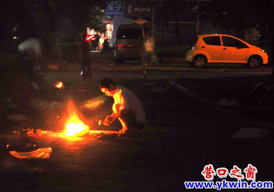 七月十五，又見(jiàn)“鬼火”叢叢