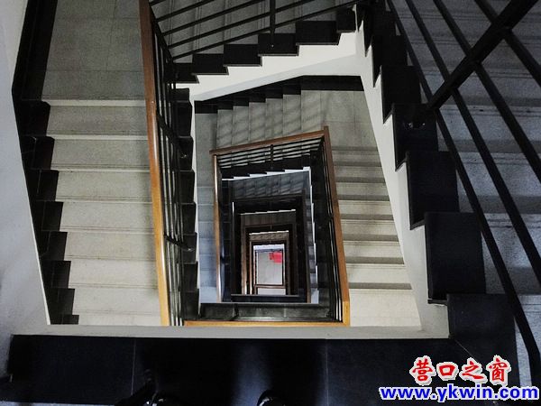 現(xiàn)代人不能一日無(wú)電梯