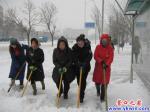 以雪为令 小区除雪奥林先行