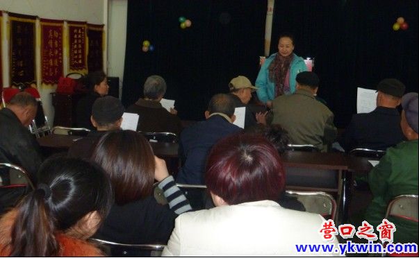 新南湖社区开展主题座谈会