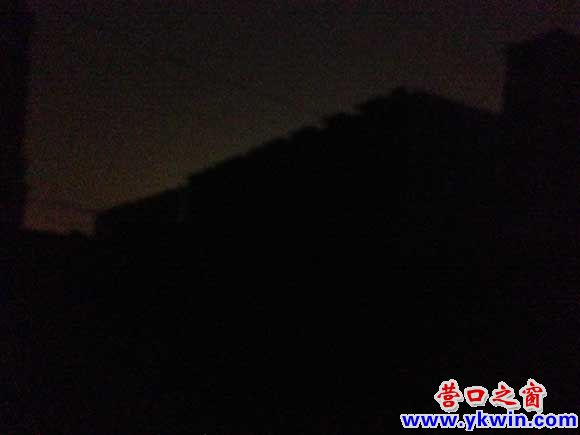 夜幕下的老边区