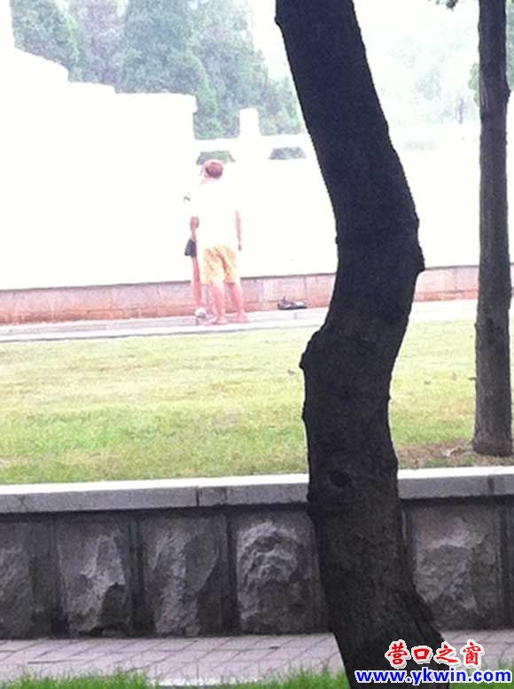 营口男子遭女友殴打