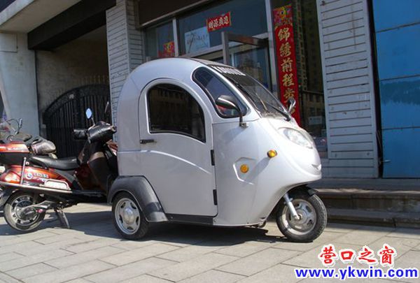 盼盼路来了一辆微型“房车”