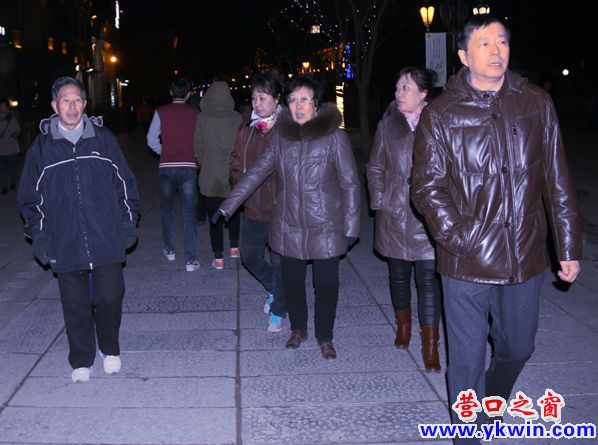 正月十五  5个人