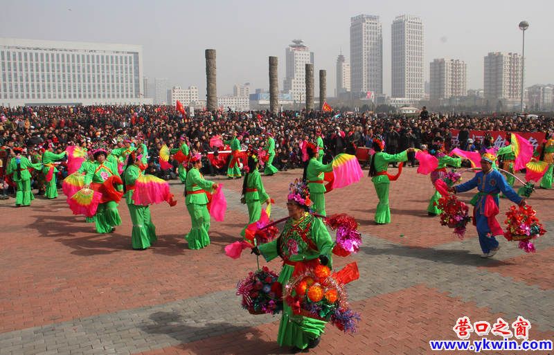2015辽宁鲅鱼圈第四届秧歌赛