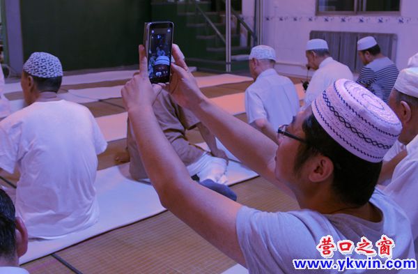 盖得夜  小伙子