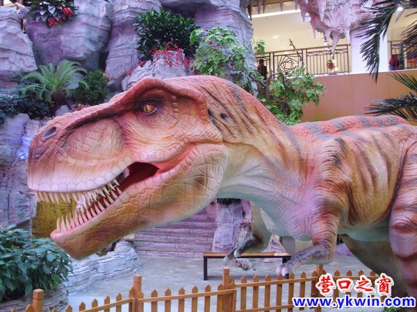 仿真侏罗纪古生物惊现营口