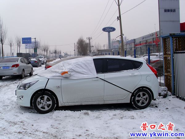 汽车简易雪衣挺管用