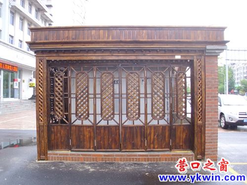 这台变压器住“别墅”