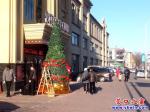 营口市街头：圣诞树稀少 西洋节淡化