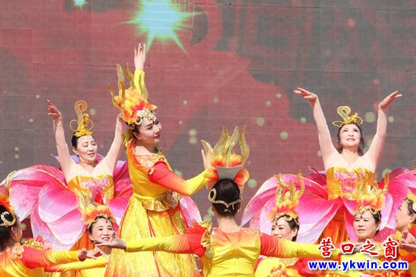 营口首届“辽河文化温暖广场行”启动