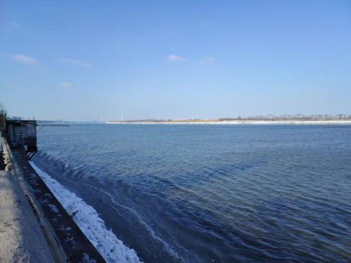 寒冬数九，营口大辽河啥样了，封冻？