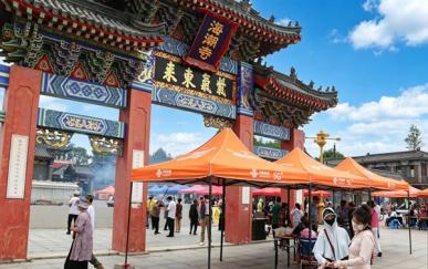 营口西大庙庙会：全域禁摊保畅通